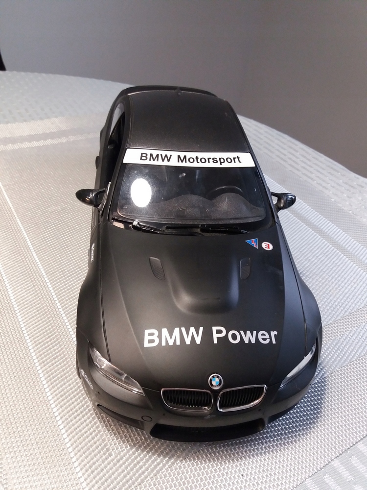 Auto na diaľkové ovládanie Rastar BMW X6 1:24 čierne